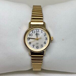 Vintage Timex indiglo gold tone women’s watch 23mm  quartz analog running